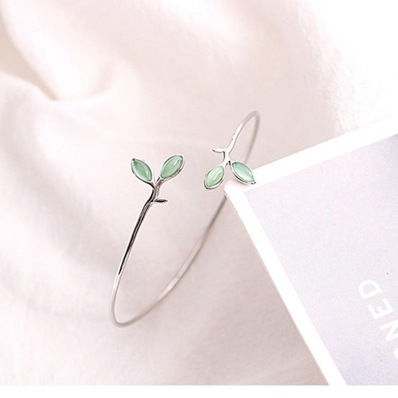 Delicate opal leaf bracelet in 925 silver with intricate leaf design, perfect for elegant everyday wear by Everyday Auraa.