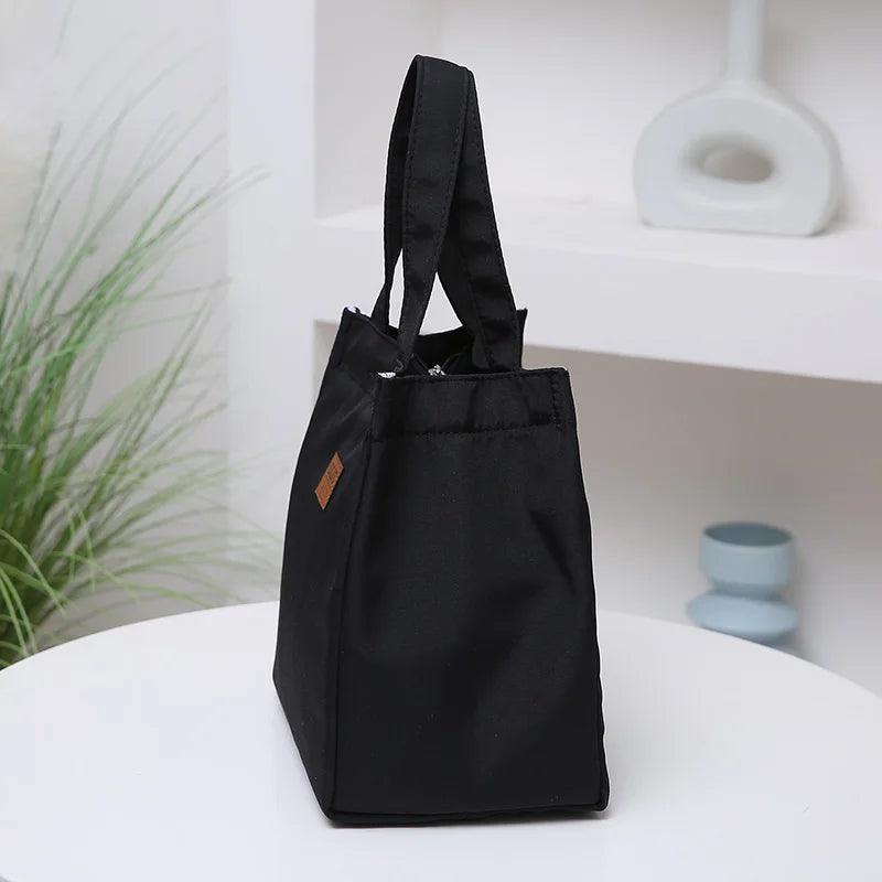 Everyday Auraa large insulated lunch bag with aluminum foil thermal lining, top handle, ideal for work and travel food storage